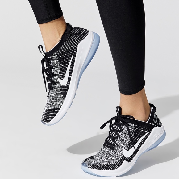 nike women's air zoom fearless flyknit running shoes